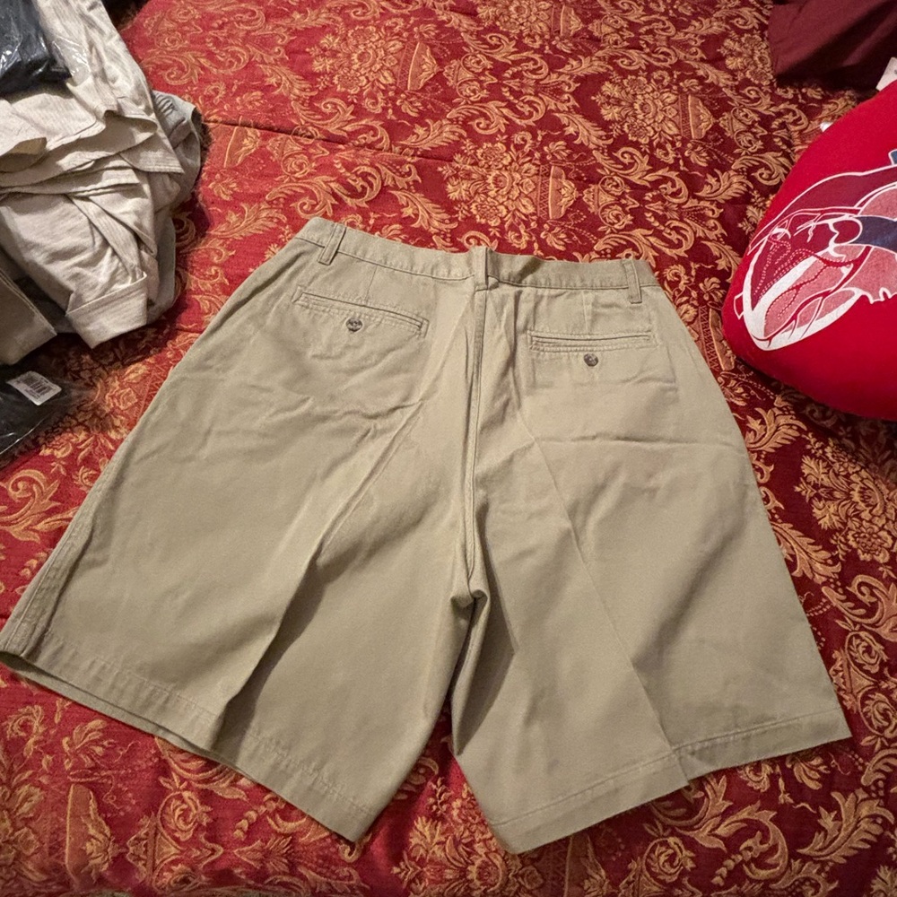 High Sierra Men's Flat Front Khaki Shorts - Light Tan